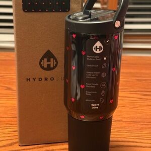HydroJug 20 oz Sport Queen of Hearts Sold out Valentines Collection BMWT